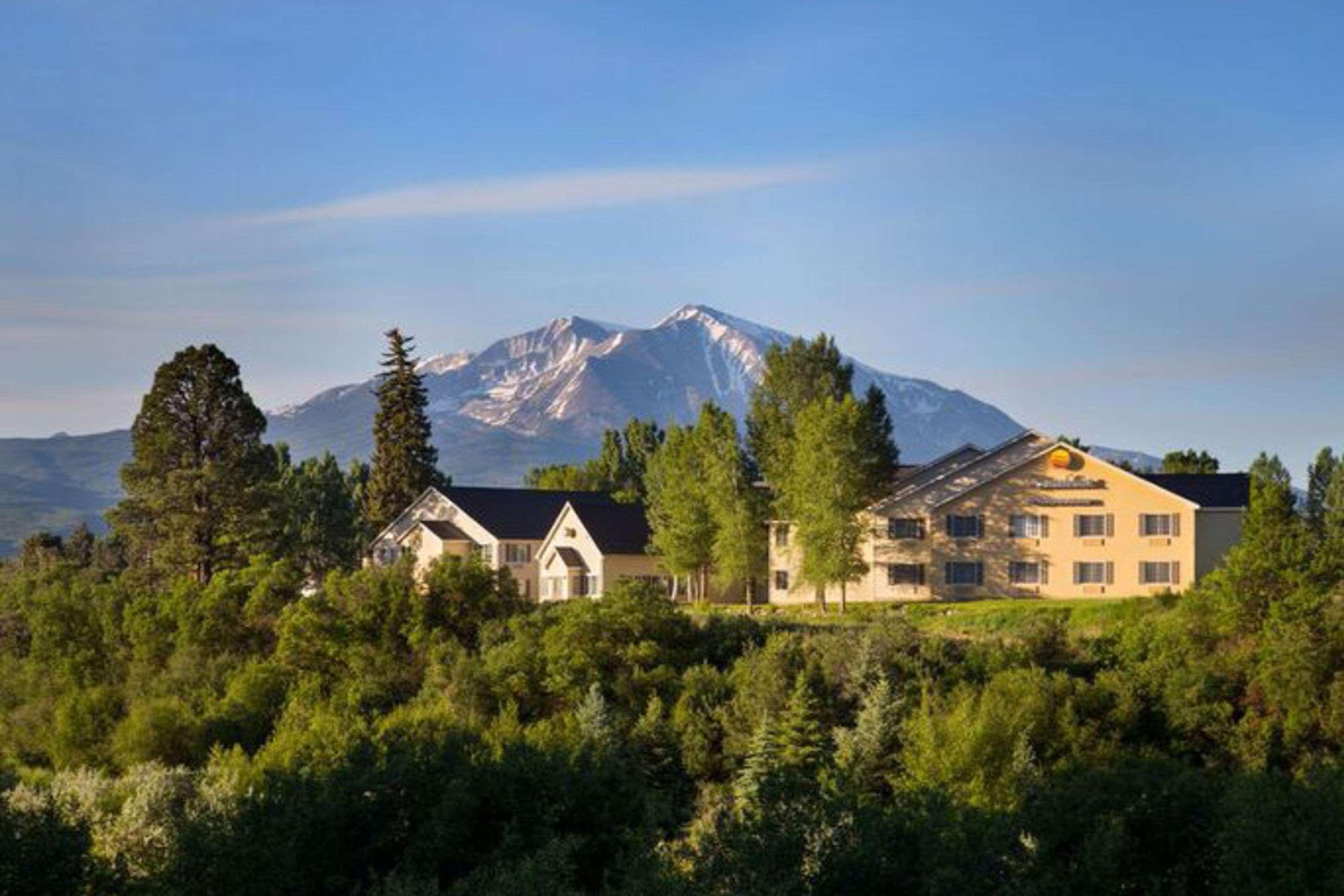 Comfort Inn & Suites Carbondale On The Roaring Fork Exterior photo